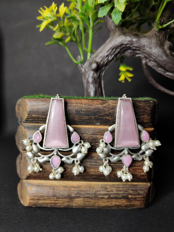 Silver Oxidised Stone Earring With Small Pearls For Womens